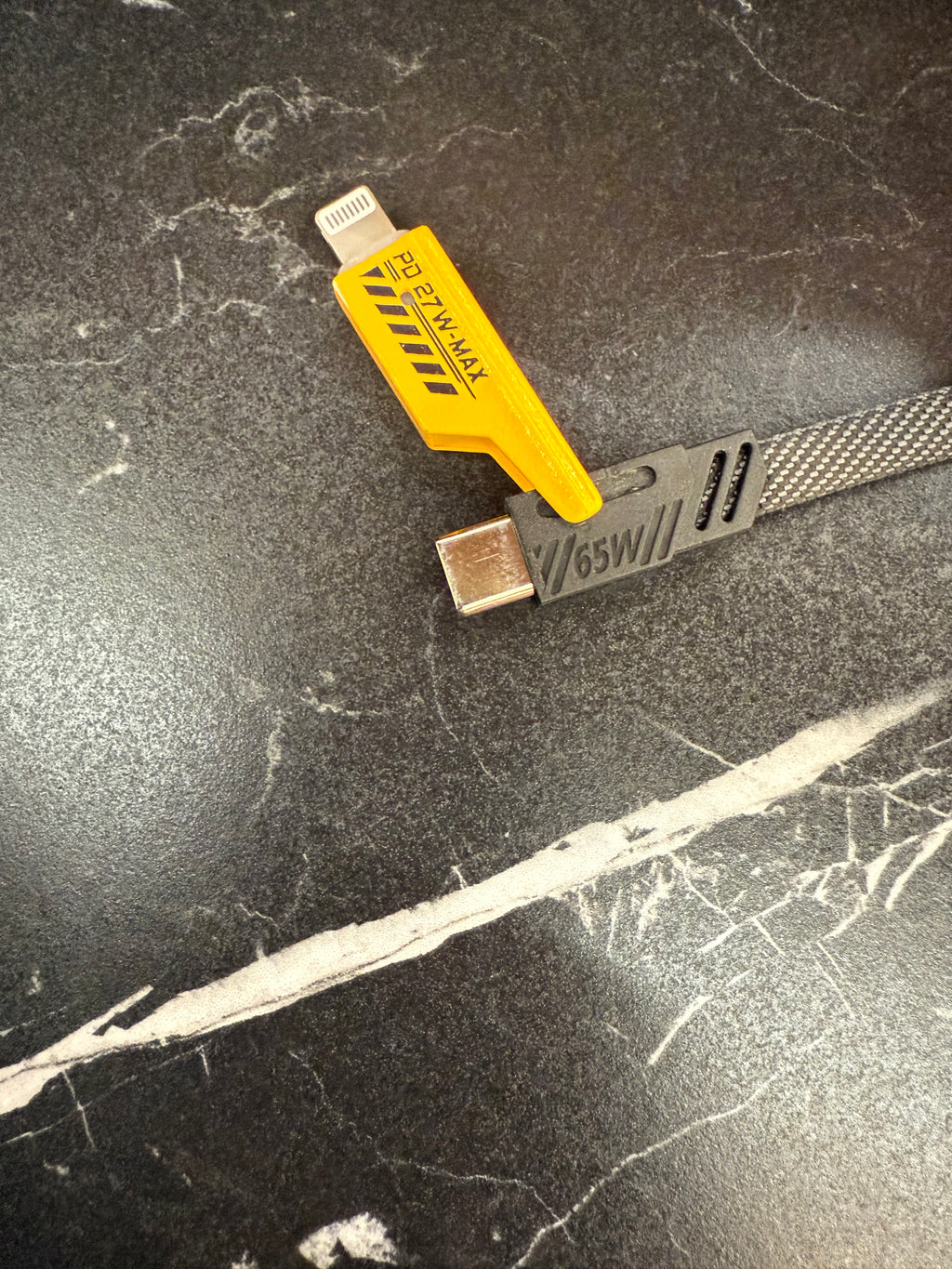 65/27 Watt 4 in 1 fast charging cable